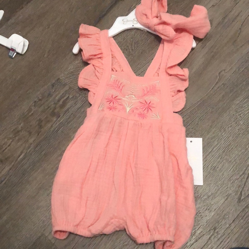 Jessica Simpson outfit